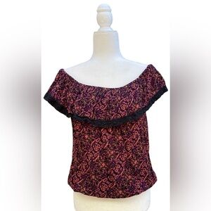 MOSSIMO SUPPLE CO. | Boho Black and Red Floral Blouse Over the Shoulder